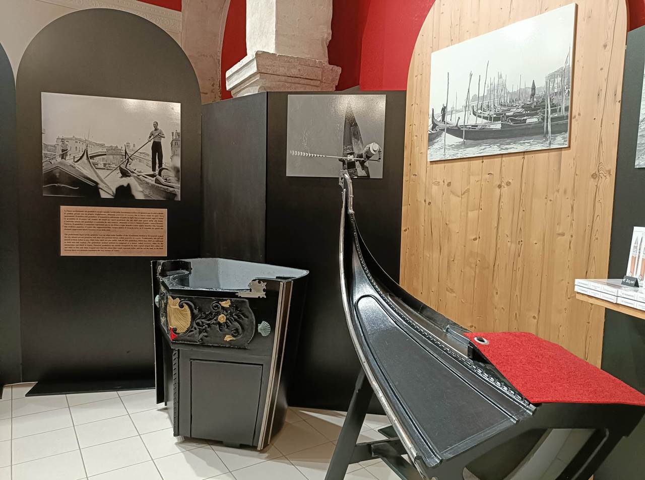 Internal room of the History Gallery